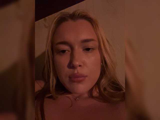 lyalyavivi live cam on BongaCams