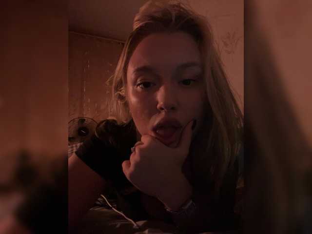 lyalyavivi live cam on BongaCams