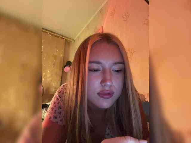 lyalyavivi webcam