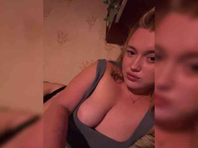 lyalyavivi webcam
