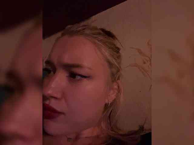 lyalyavivi webcam