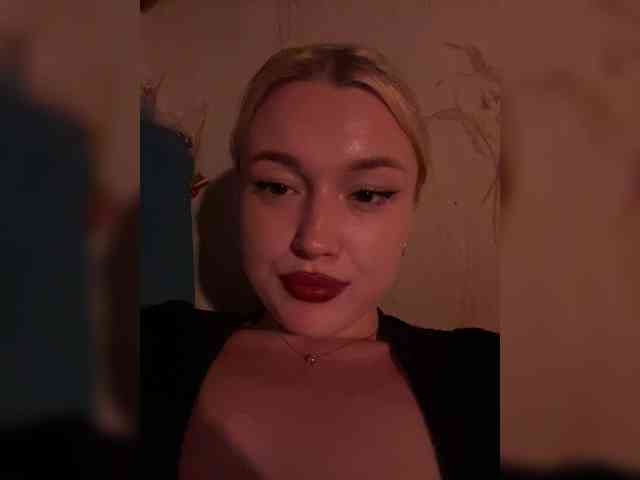 lyalyavivi webcam