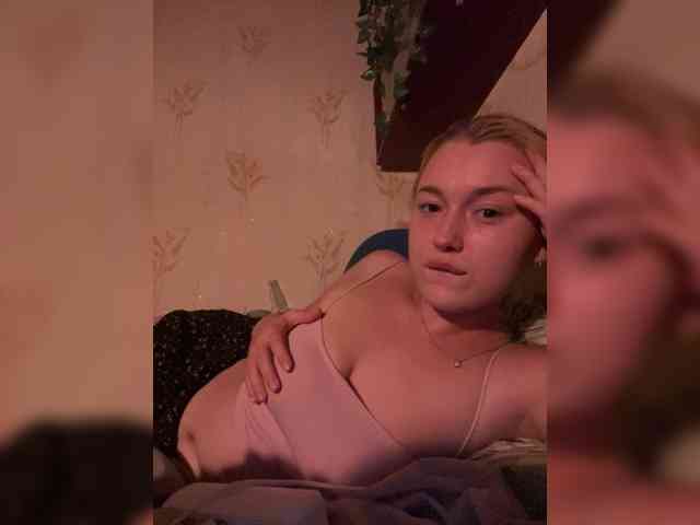 lyalyavivi webcam