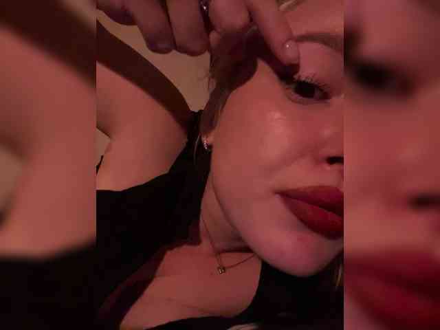lyalyavivi webcam