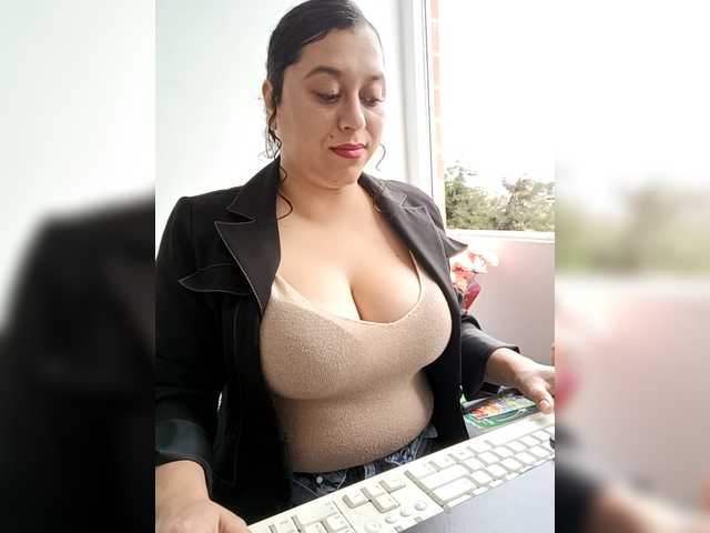 Queen-Yess