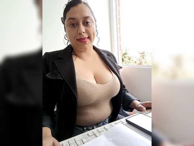 Queen-Yess