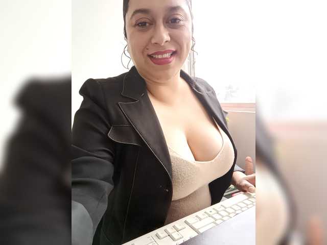 Queen-Yess