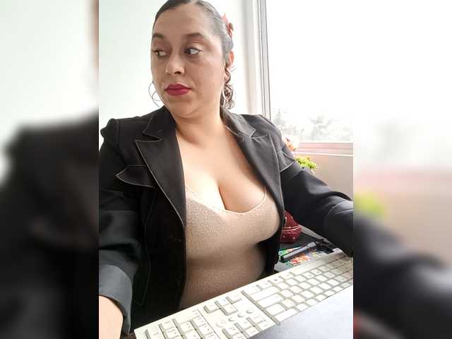 Queen-Yess