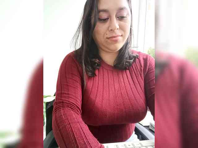 Queen-Yess webcam