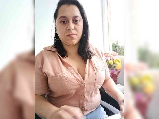 Queen-Yess webcam