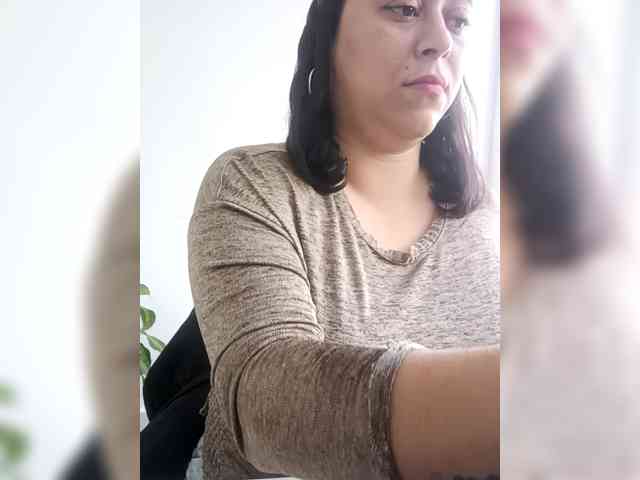 Queen-Yess webcam