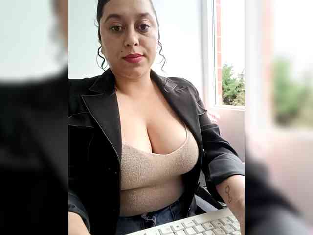 Queen-Yess