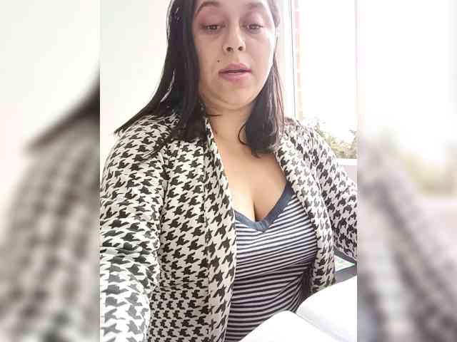 Queen-Yess webcam