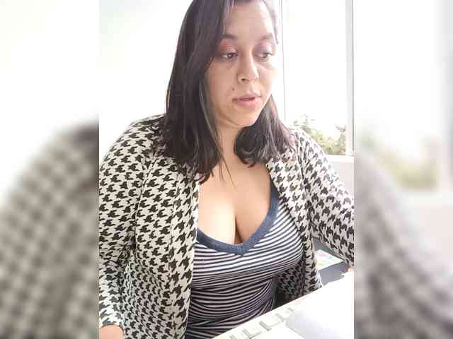 Queen-Yess webcam
