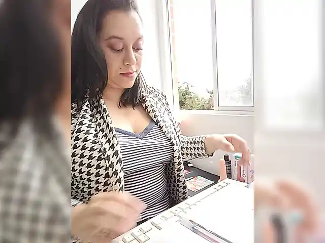 Queen-Yess