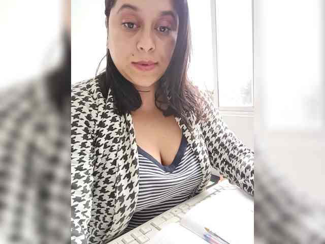 Queen-Yess webcam