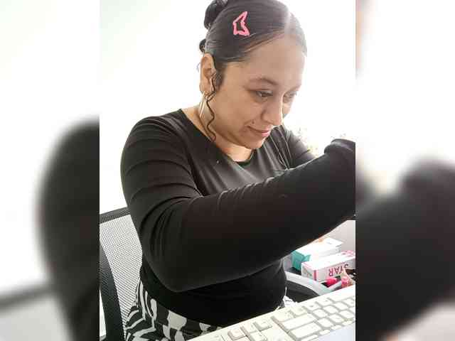 Queen-Yess webcam