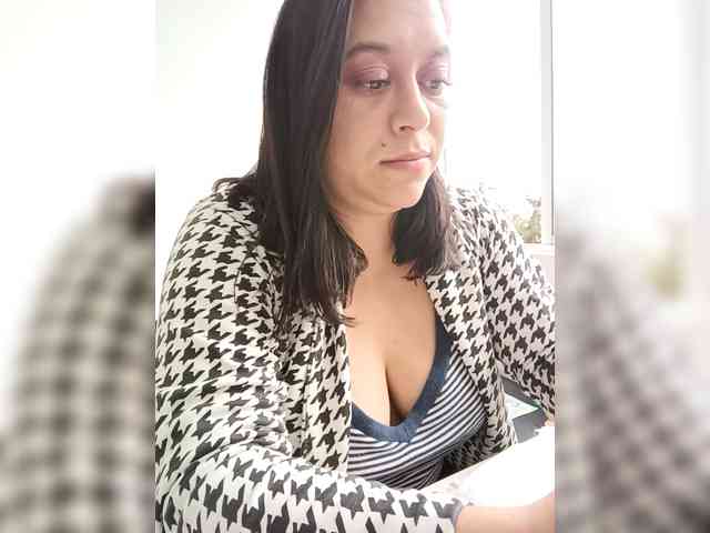 Queen-Yess webcam