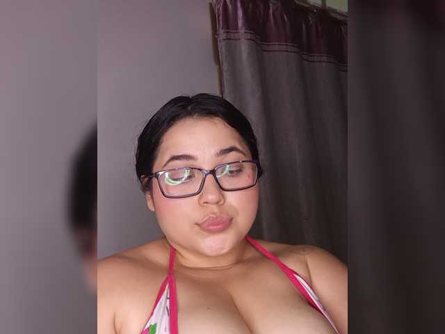 sweetychloe — live female cam
