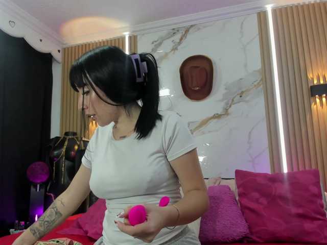 Maily-sh, en vivo ahora en BongaCams