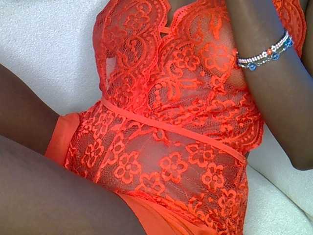 honeymissy live cam on BongaCams