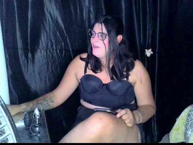 LADY-94 Live Webcam on BongaCams