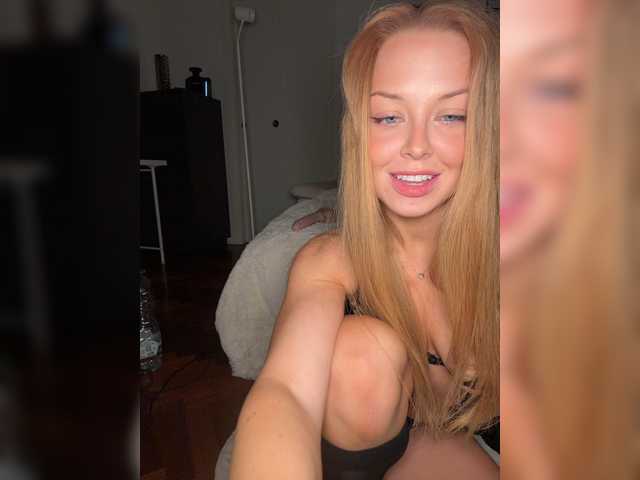 Frutti-tutti live cam on BongaCams