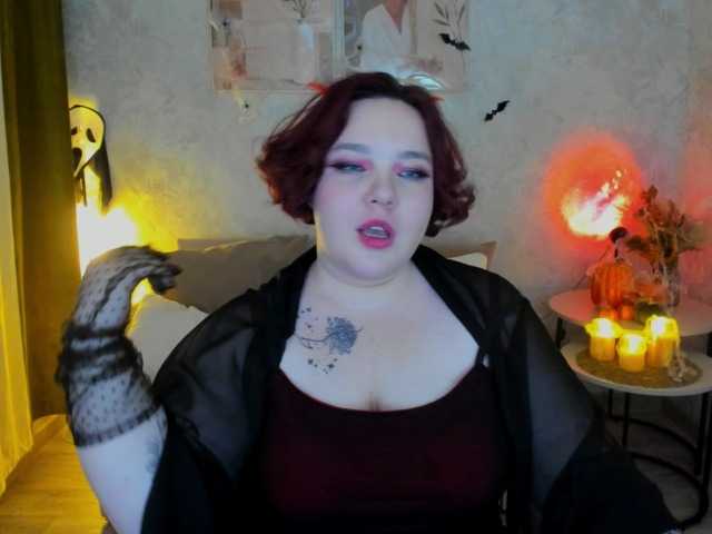 IvoryFlame live cam preview
