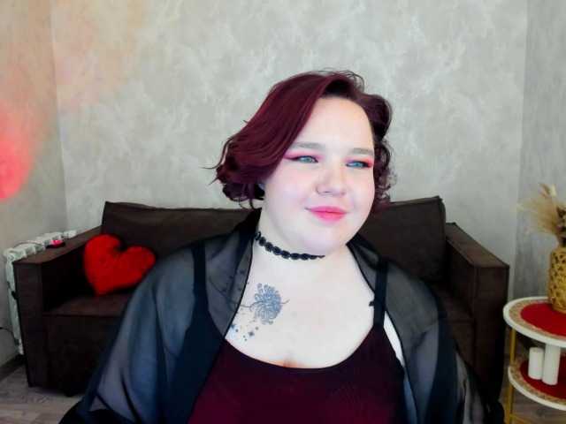 IvoryFlame, en vivo ahora en BongaCams