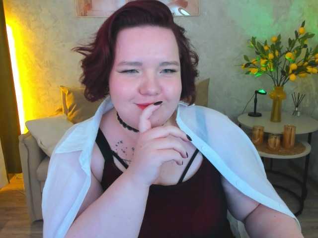 IvoryFlame webcam bongacams model stream image