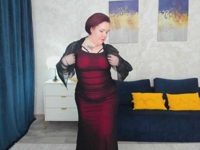 IvoryFlame, live now on BongaCams