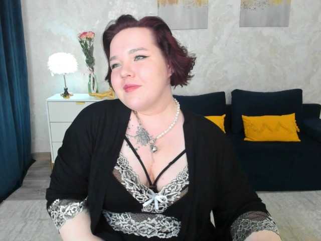 IvoryFlame live cam on BongaCams