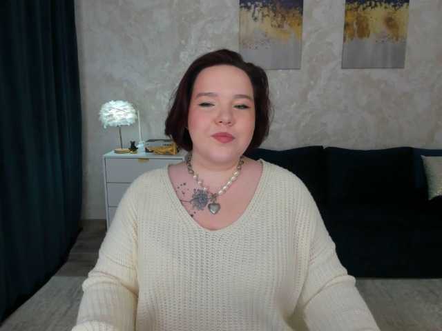 IvoryFlame live cam preview