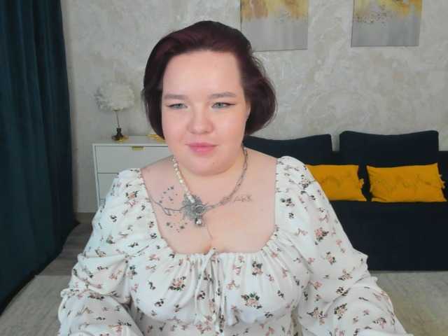 IvoryFlame, live now on BongaCams