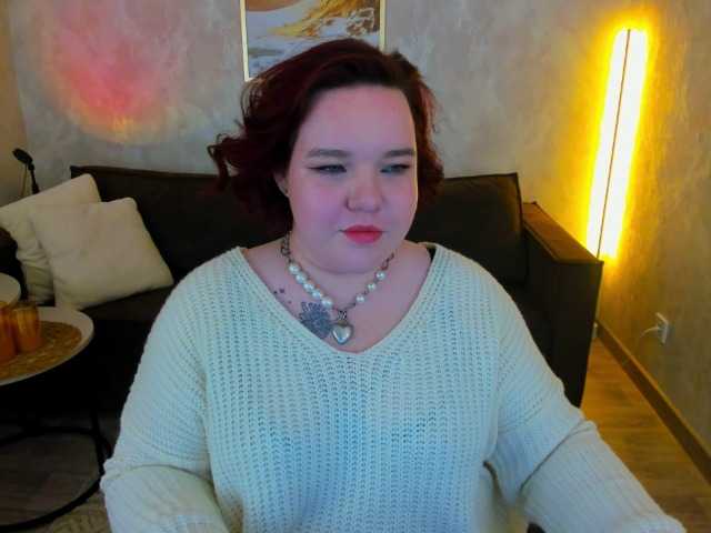IvoryFlame live cam preview
