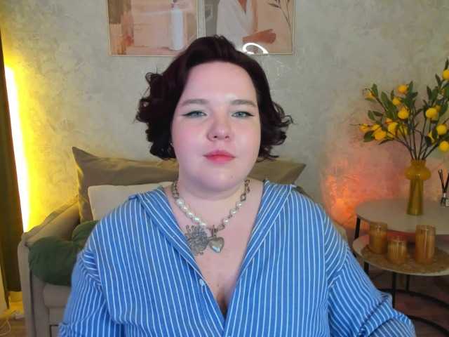 IvoryFlame webcam bongacams model stream image