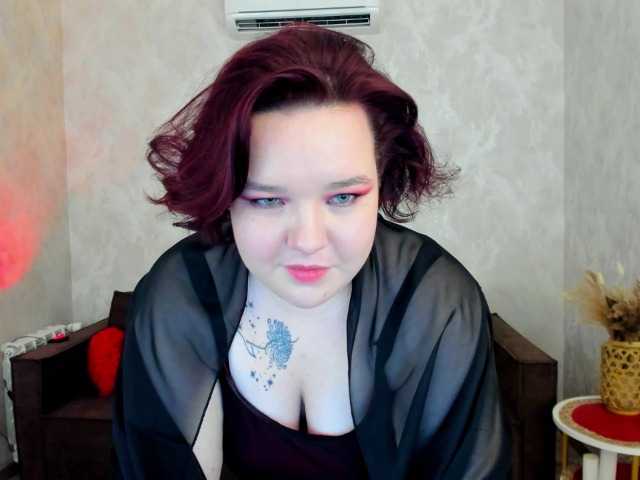 IvoryFlame live cam on BongaCams