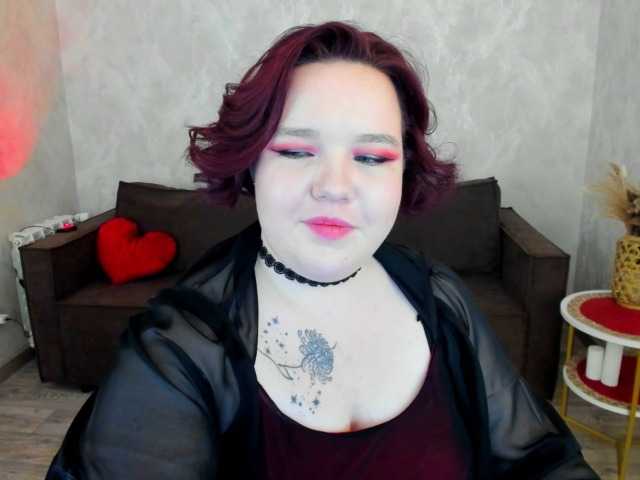 IvoryFlame, en directo ahora en BongaCams