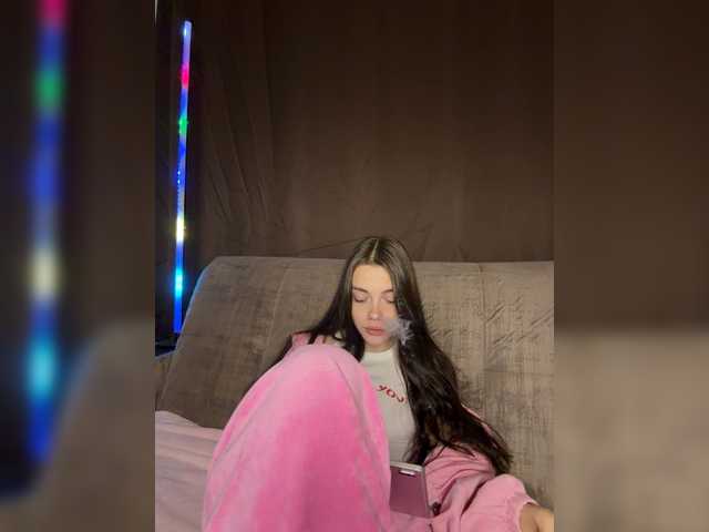 KiskaMi1 live cam on BongaCams