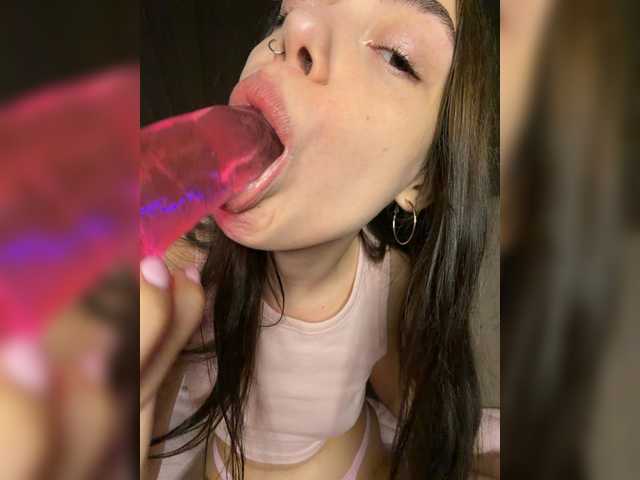 KiskaMi1 live cam on BongaCams
