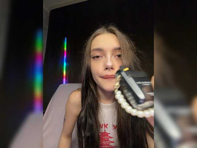 KiskaMi1 live cam on BongaCams