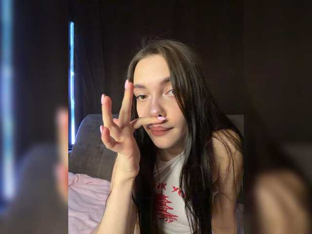 KiskaMi1 live cam on BongaCams