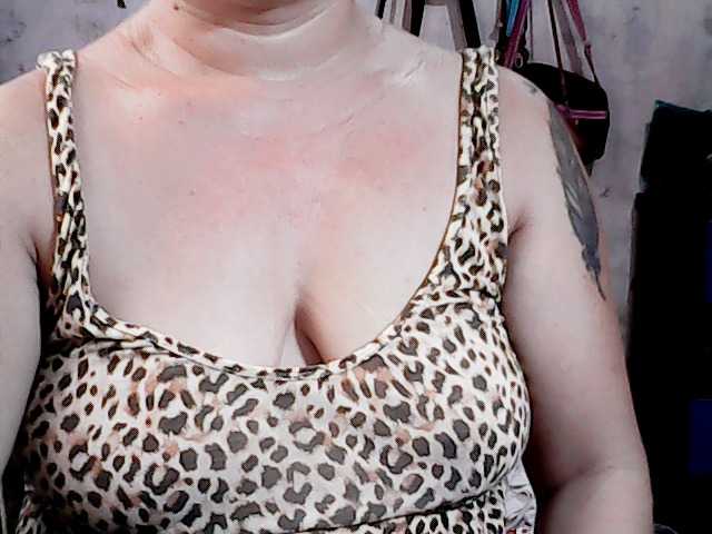 xxhotmama38 live cam preview
