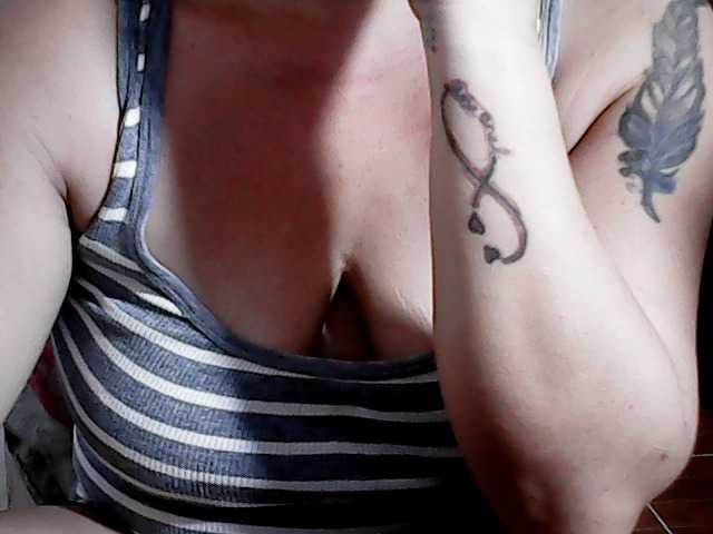 xxhotmama38 live cam preview