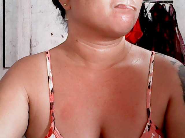 xxlovelybabexx, en directo ahora en BongaCams