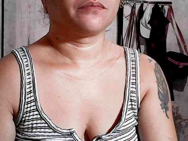 xxhotmama38 webcam