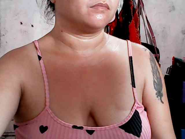 xxhotmama38 webcam