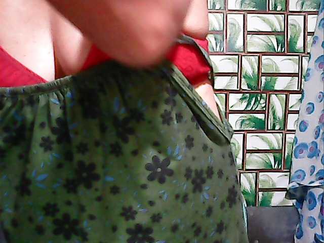 lovelykwen69 live cam on BongaCams