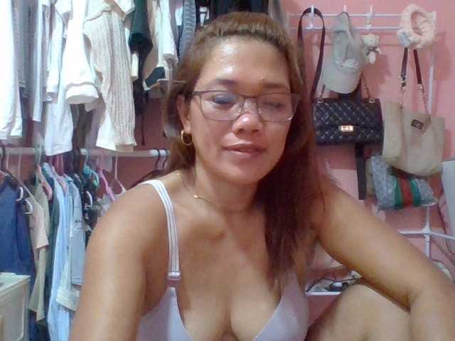 lovelykwen69 live cam on BongaCams