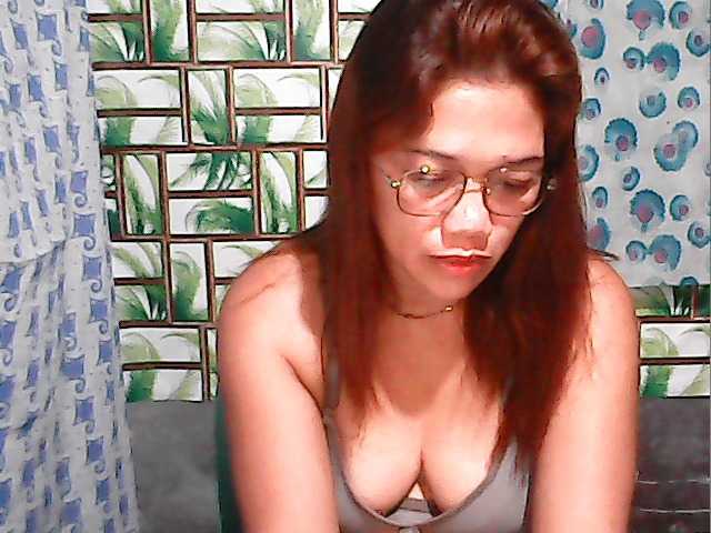lovelykwen69 live cam on BongaCams